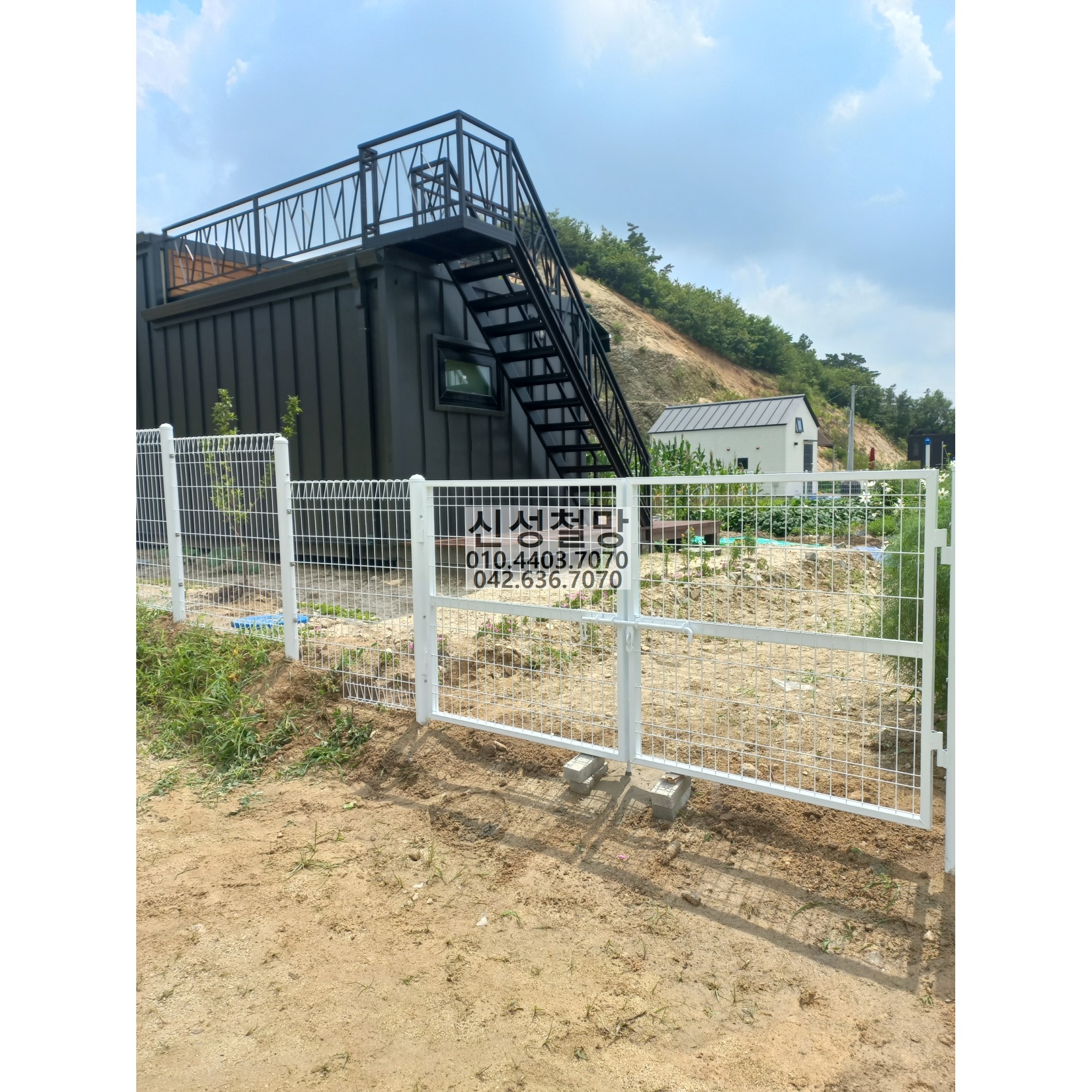 1981969669_M2X3Vbmy_e2603580c81dcf9a18d9e1bc9101df72cb1b9d9c.jpg 이미지크게보기