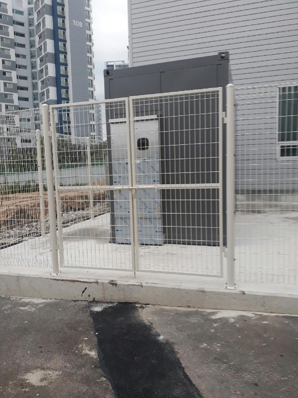 1981969669_hVqsxbO6_484ee388c027da5e54fdd7a5c1e2e1f0c3430a3b.jpg 이미지크게보기